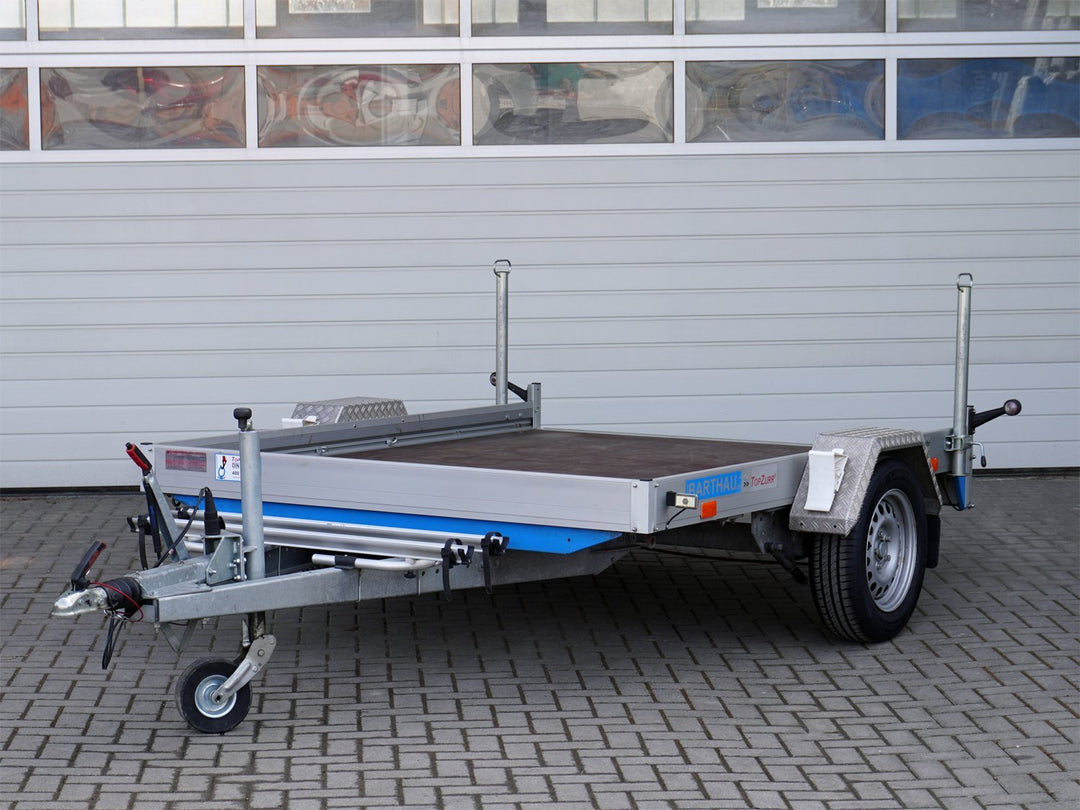 Rimorchio per trasporto auto Barthau QM1351, 1350 kg, con rampe in alluminio