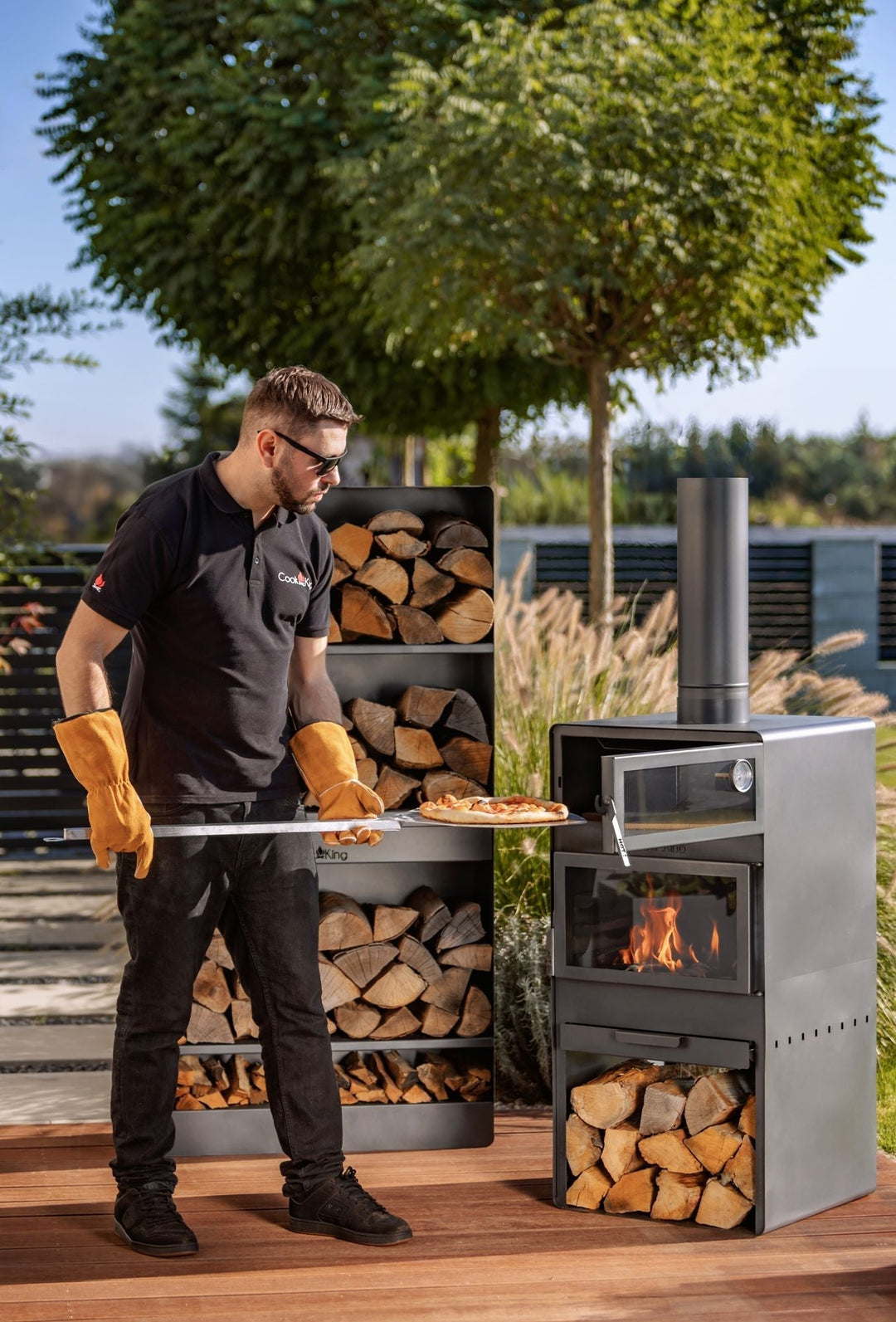 Stufa da giardino TOSCANA con forno per pizza, barbecue e affumicatore – in vero acciaio grezzo