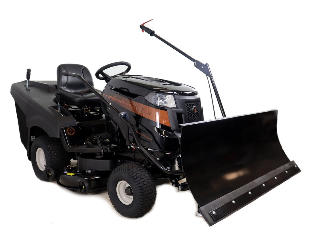 Trattorino rasaerba Black Edition 275/106 Twin H con kit di sgombero neve 120 Plus