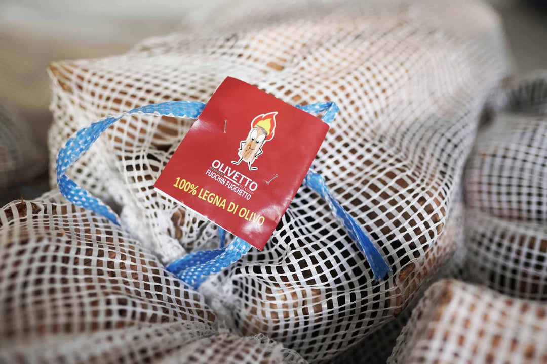 Legna da ardere di ulivo in sacco mesh da 10 kg (25 dm³)