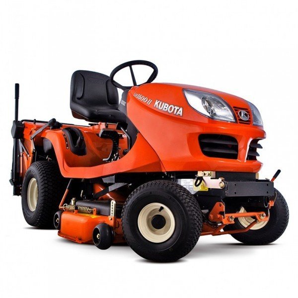 Rasaerba a sedile diesel largo 107 cm con cassone raccoglierba da 370 litri e trasmissione idrostatica